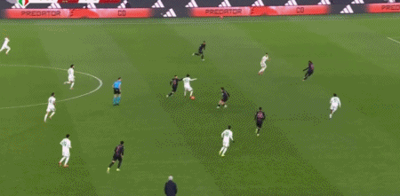 Crowns Sports-意大利杯都灵3-2罗马晋级八强,切-亚当斯双响,伊尔克汗绝杀