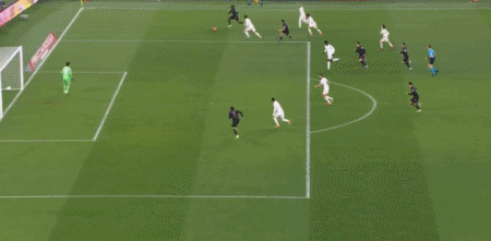 Crowns Sports-意大利杯都灵3-2罗马晋级八强,切-亚当斯双响,伊尔克汗绝杀