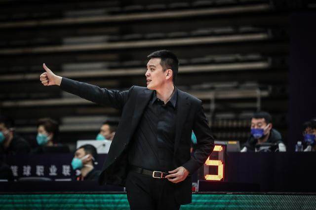 1694939506835093084.jpg 皇冠体育-杨鸣三年三冠却等来下课 半年前他似乎已有预料