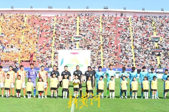 Crowns Sports-文体旅融合点亮首秀,齐鲁超赛济南队6球大胜济宁队