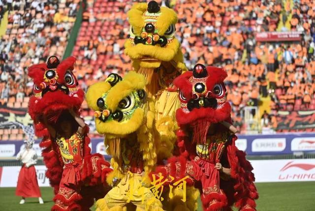 Crowns Sports-文体旅融合点亮首秀,齐鲁超赛济南队6球大胜济宁队