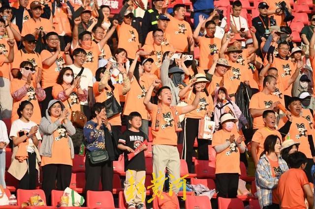 Crowns Sports-文体旅融合点亮首秀,齐鲁超赛济南队6球大胜济宁队